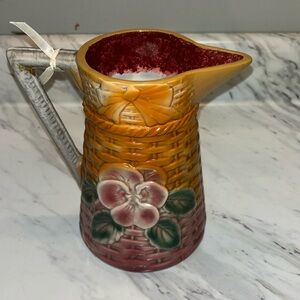 Two’s Company leaf pitcher green grape leaf Majolica hand painted